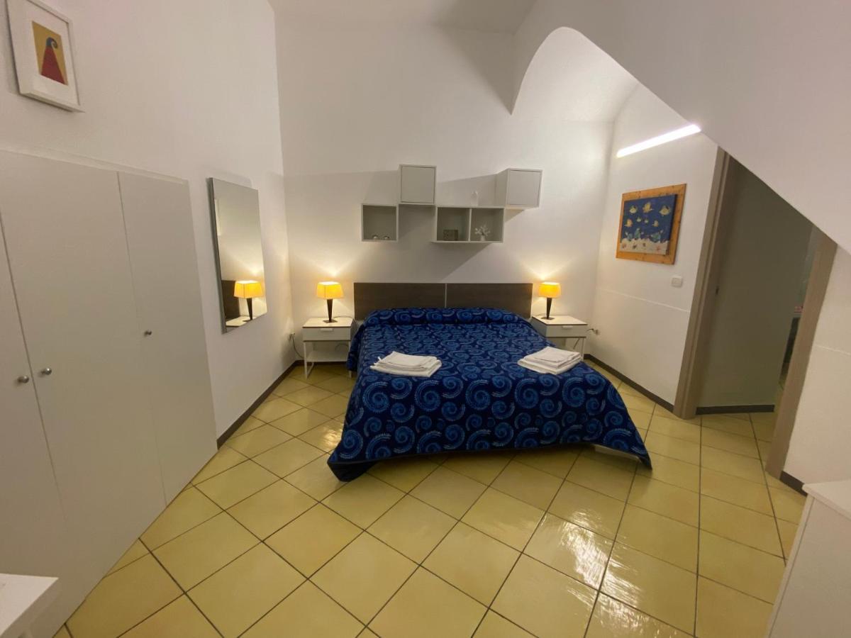 Kiki Suite Napoli Centro Esterno foto